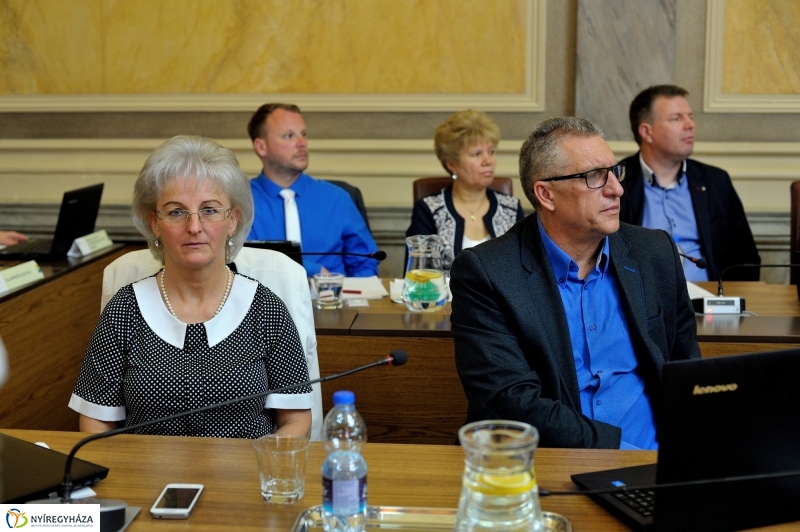 Városi Közgyűlés 20160526