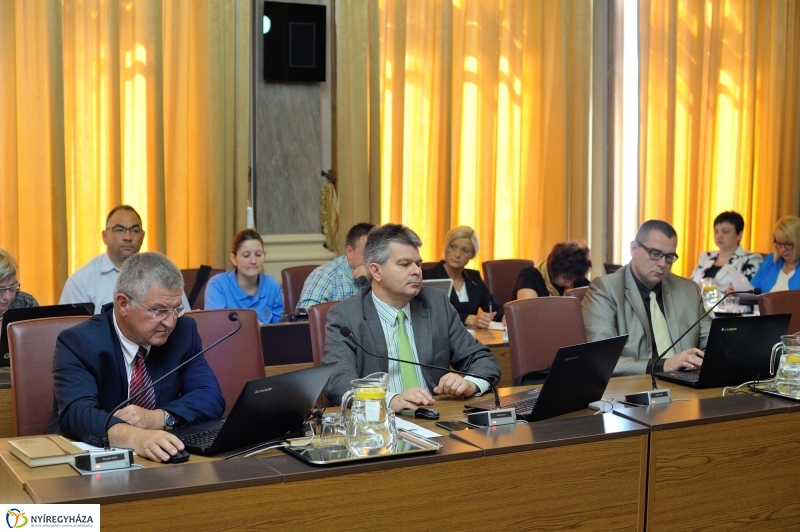 Városi Közgyűlés 20160526