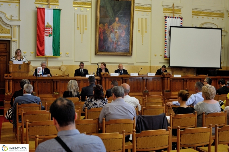 Konferencia a bürokrácia csökkentésről