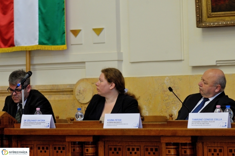 Konferencia a bürokrácia csökkentésről