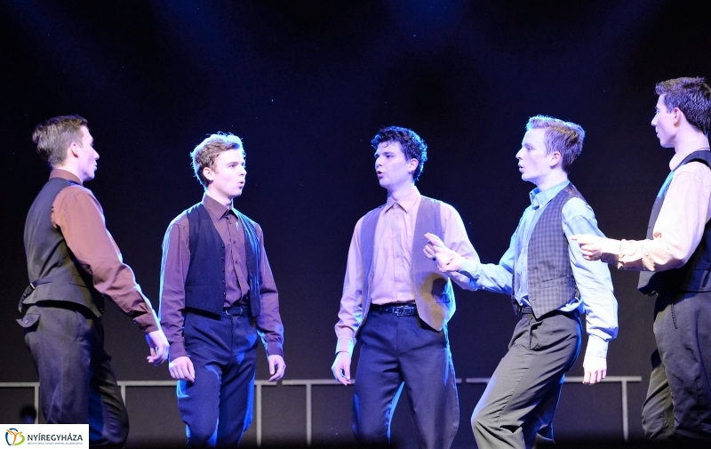 Táncgála a Kossuth téren