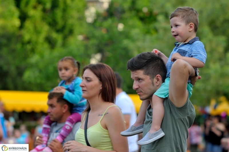 Ezer Lámpás Éjszakája Nyíregyházán