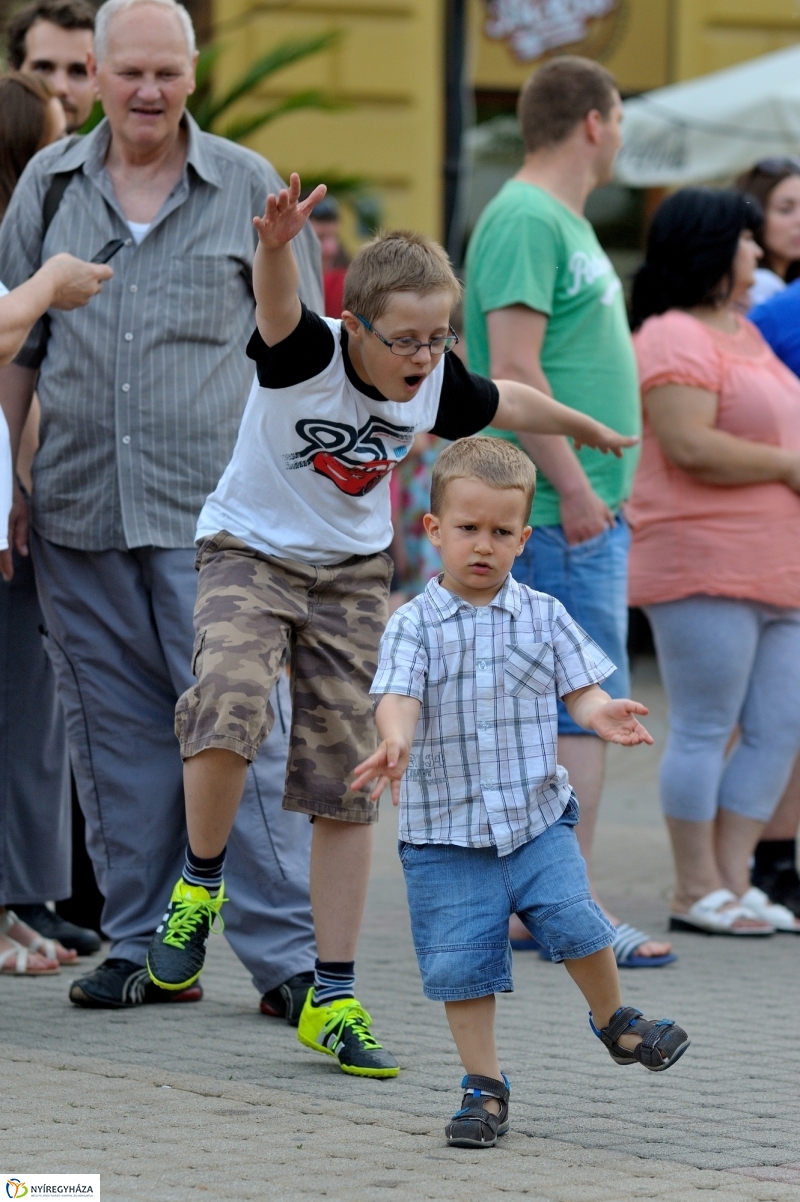 Ezer Lámpás Éjszakája Nyíregyházán