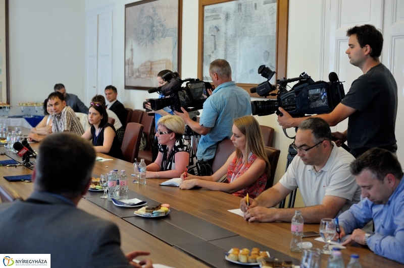 Megállapodás a Master Good-al