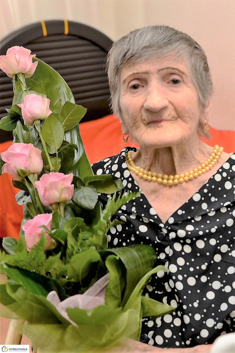 Károly Benjáminné 90 éves