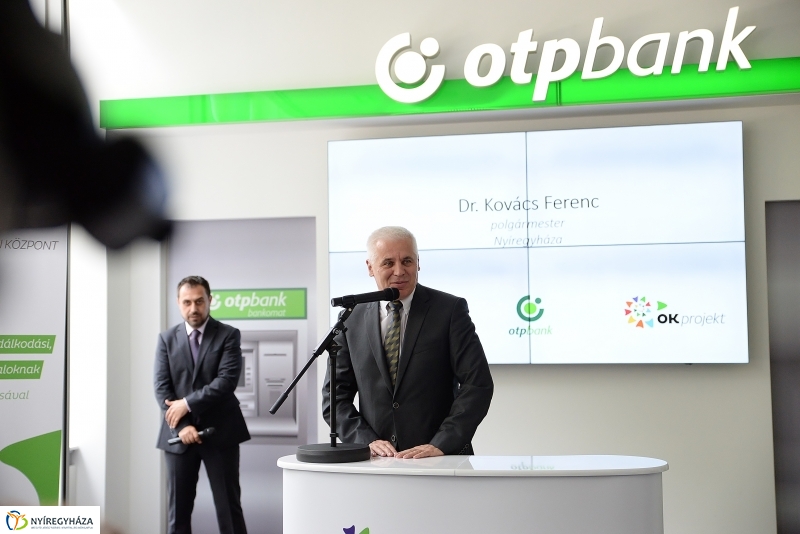 OK Központ avatás Nyíregyházán