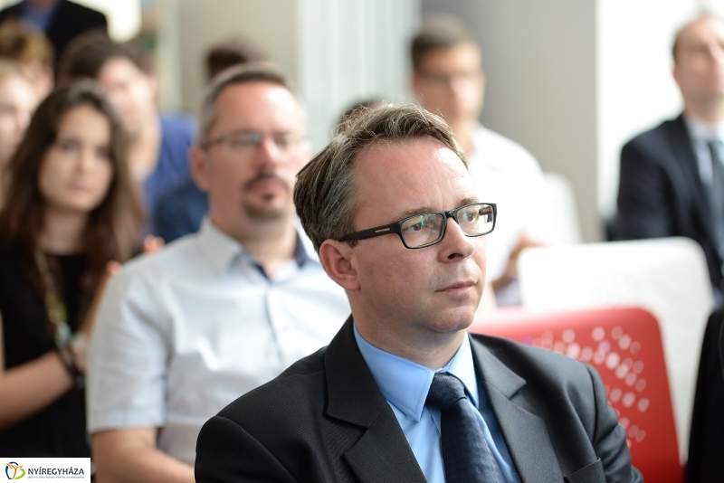 OK Központ avatás Nyíregyházán