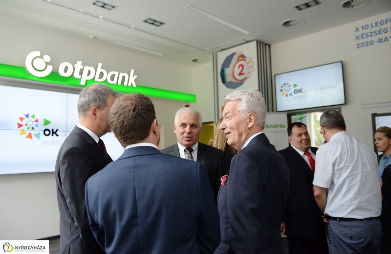 OK Központ avatás Nyíregyházán