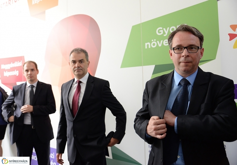 OK Központ avatás Nyíregyházán