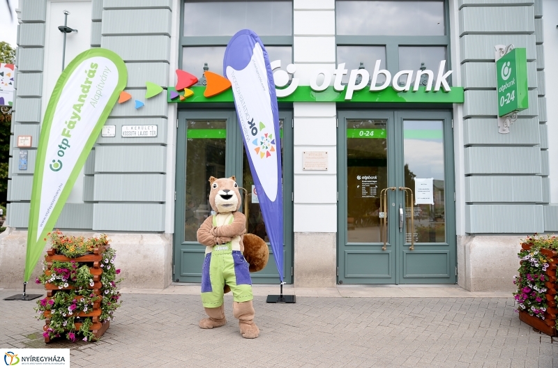 OK Központ avatás Nyíregyházán