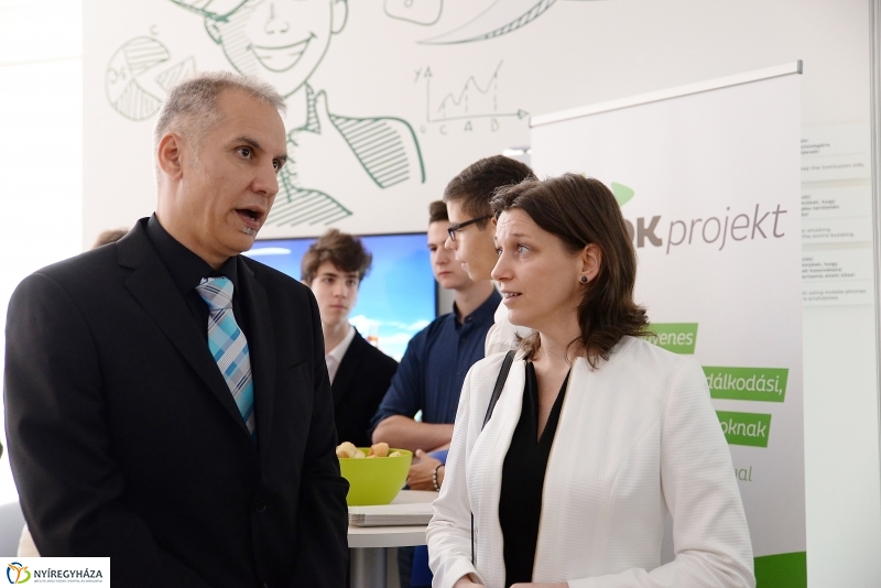 OK Központ avatás Nyíregyházán