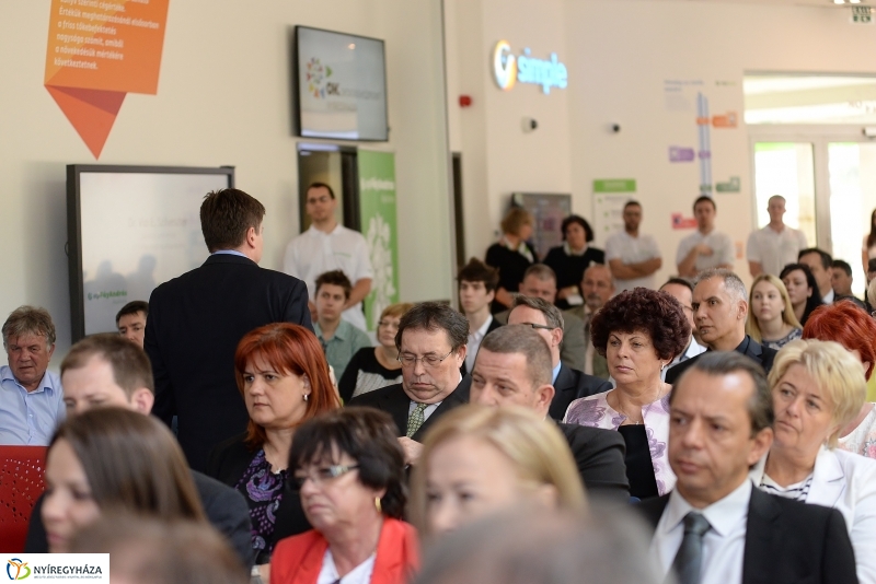 OK Központ avatás Nyíregyházán