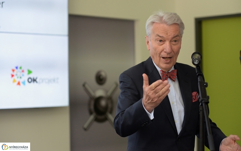 OK Központ avatás Nyíregyházán