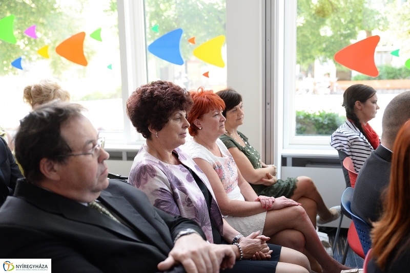 OK Központ avatás Nyíregyházán