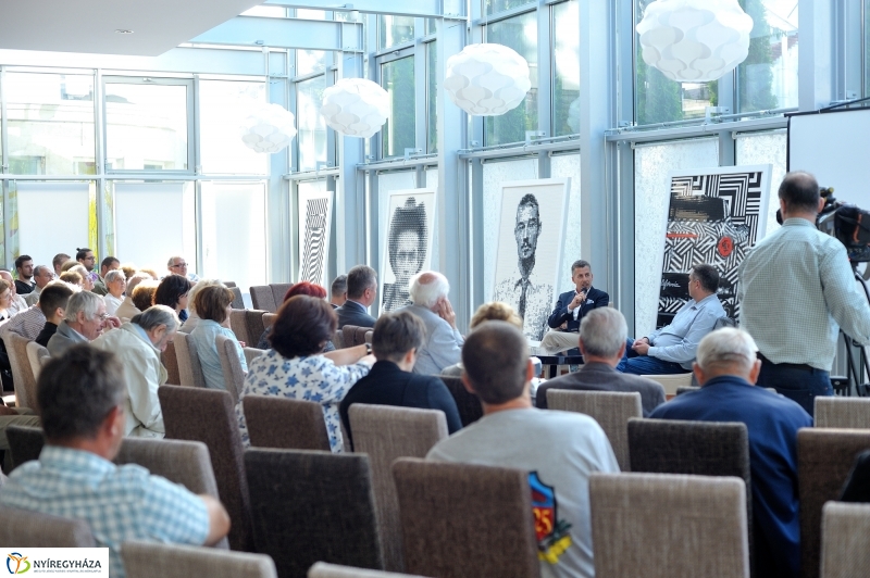 Polgári Szalon vendége - Rákay Philip