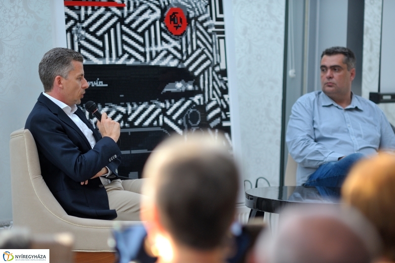 Polgári Szalon vendége - Rákay Philip