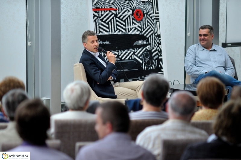 Polgári Szalon vendége - Rákay Philip