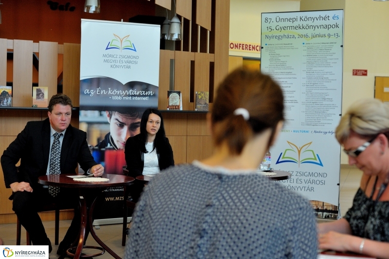Ünnepi Könyvhét sajtótájékoztató