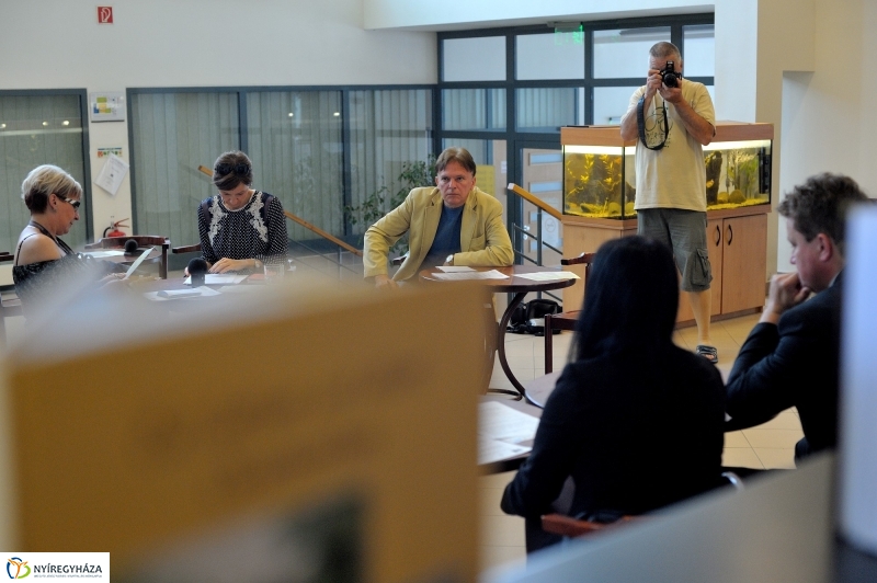 Ünnepi Könyvhét sajtótájékoztató