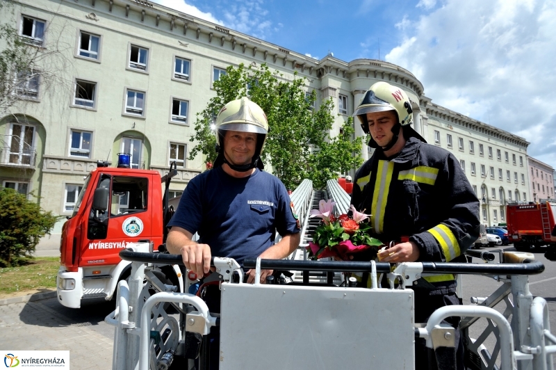 Leánykérés tűzoltó módra