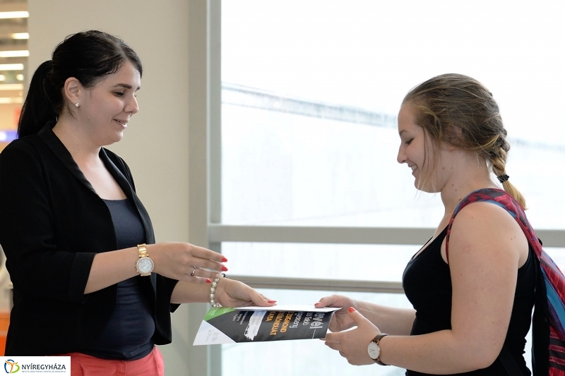 Tablószépségverseny eredményhirdetés a Korzóban