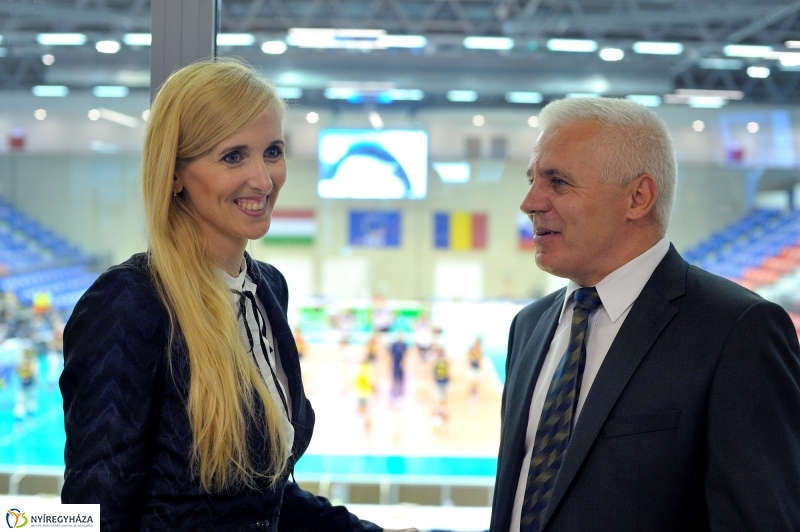 Megnyitott a Continentál Aréna