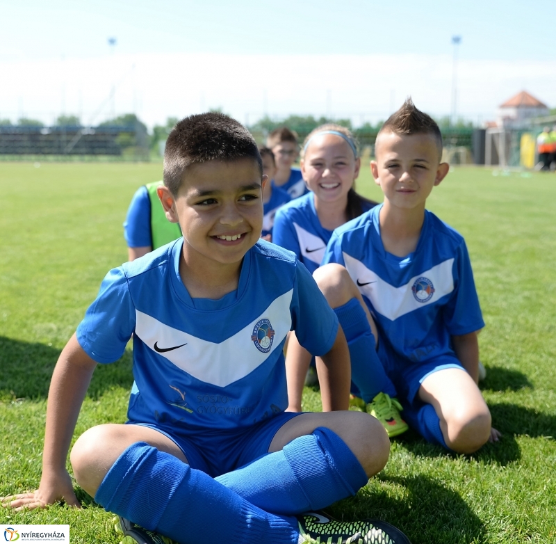 Világbajnok érkezett a Bozsik Akadémia edzésére