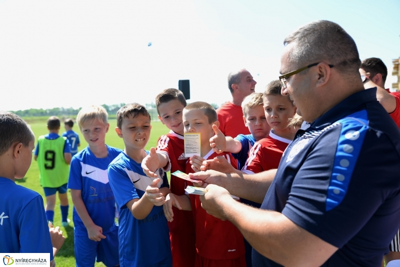 Világbajnok érkezett a Bozsik Akadémia edzésére