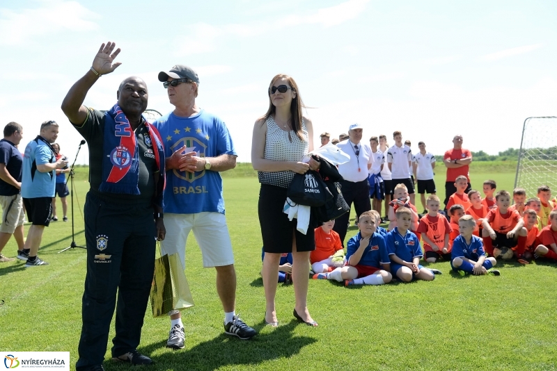 Világbajnok érkezett a Bozsik Akadémia edzésére