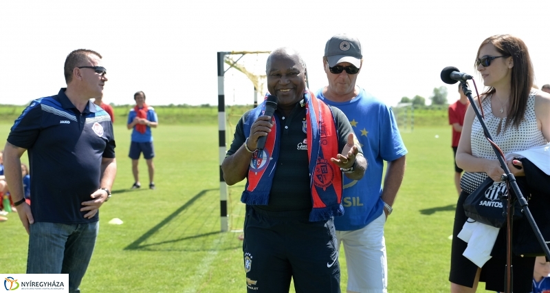 Világbajnok érkezett a Bozsik Akadémia edzésére