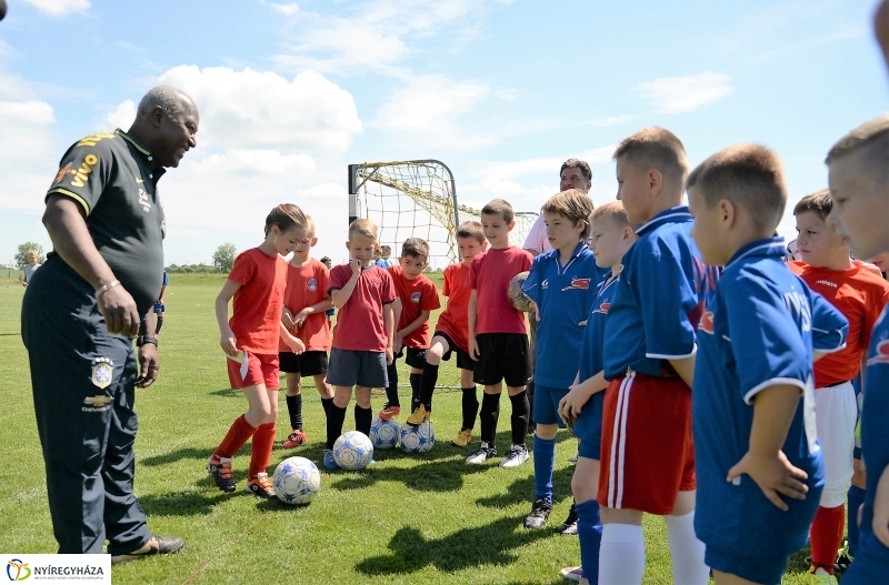 Világbajnok érkezett a Bozsik Akadémia edzésére