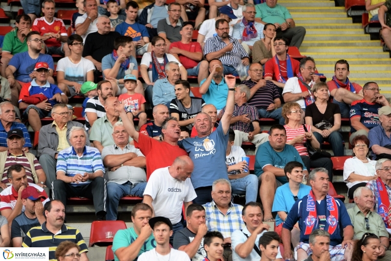 Bajnokavató a Szparinál 2