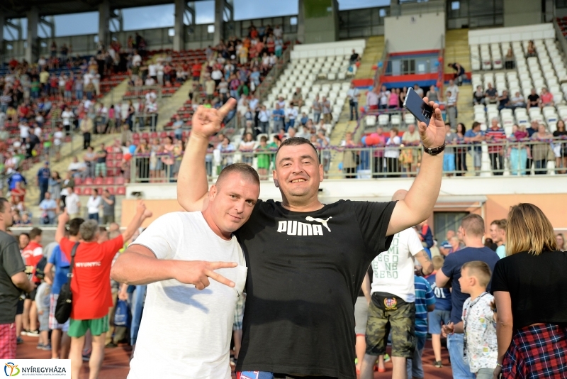 Bajnokavató a Szparinál 2