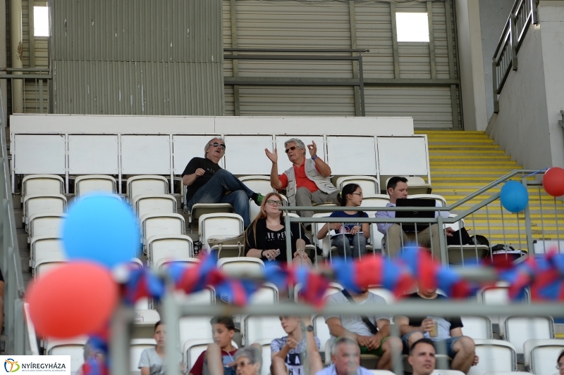 Bajnokavató a Szparinál 1