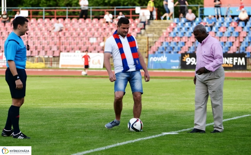 Bajnokavató a Szparinál 1