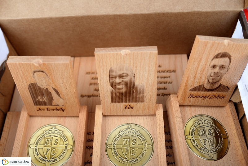 Bajnokavató a Szparinál 1