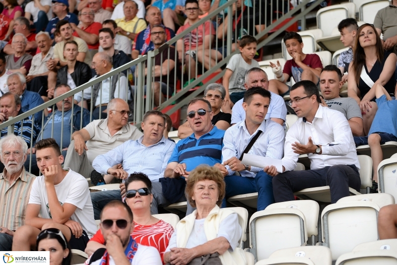 Bajnokavató a Szparinál 1