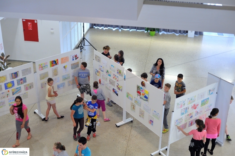 Rajzkiállítás a Rotary szervezésében