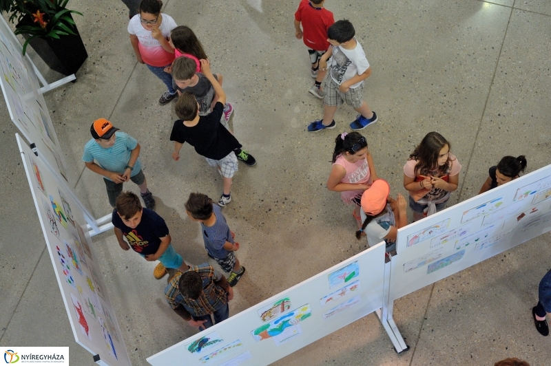 Rajzkiállítás a Rotary szervezésében