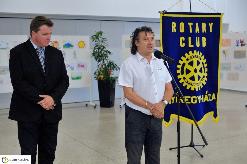 Rajzkiállítás a Rotary szervezésében