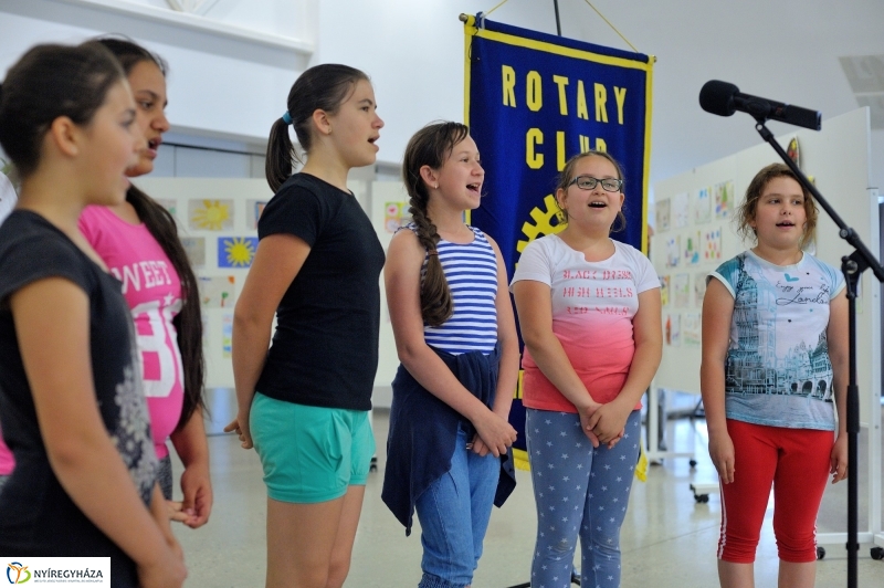 Rajzkiállítás a Rotary szervezésében