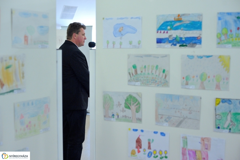 Rajzkiállítás a Rotary szervezésében