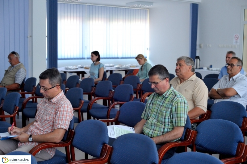 Konferencia az iparkamarában