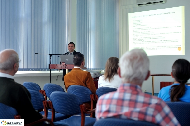 Konferencia az iparkamarában