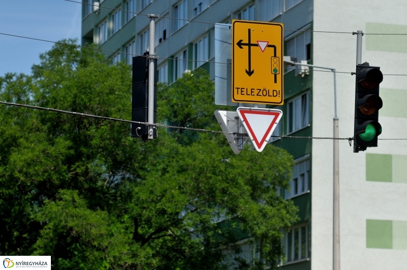 Megszűnik a telezöld jelzőlámpa