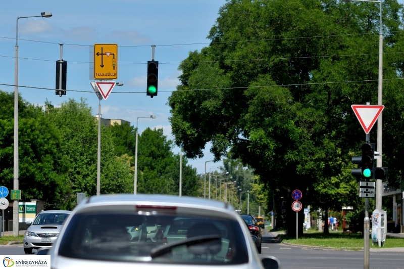 Megszűnik a telezöld jelzőlámpa
