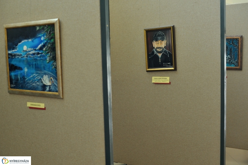 Tapintható kiállítás a könyvtárban