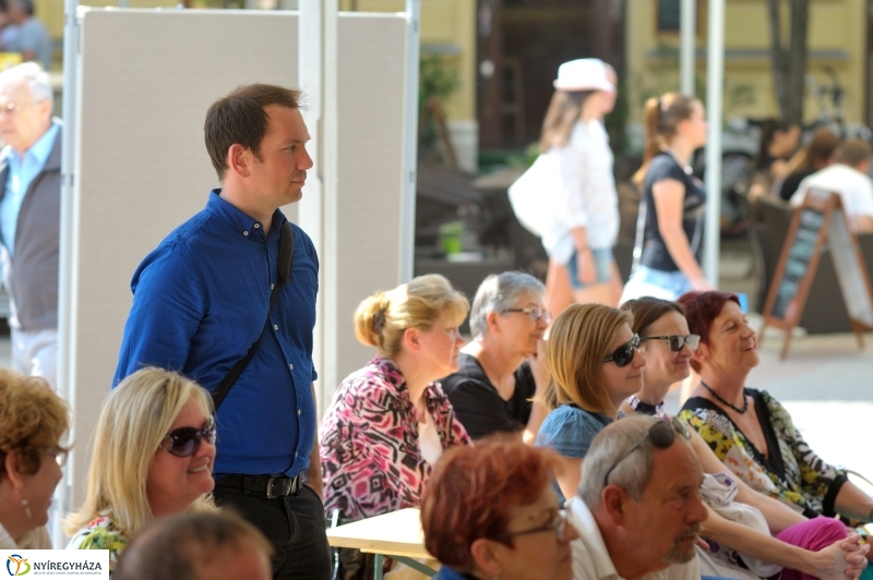 Ünnepi Könyvhét a belvárosban