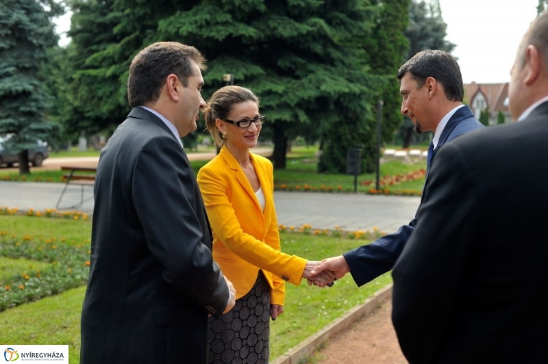 Hősökre emlékeztek