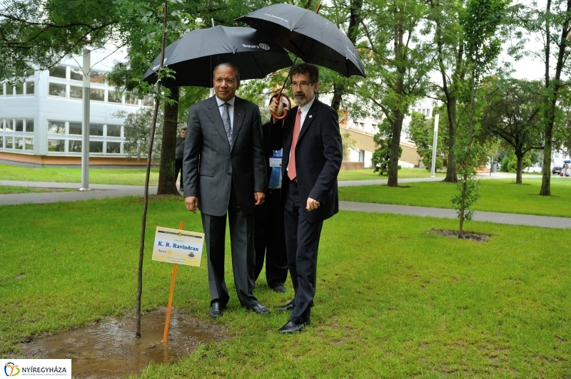 Rotary játszótér alapkőletétel